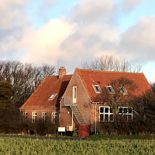 Oernes-Hoejskole-bygning Sådan får du mere tid til at gøre det, du ønsker - Workshop